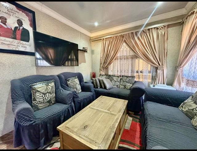 4 BEDROOM HOUSE FOR SALE IN VANDERBIJLPARK CE 3